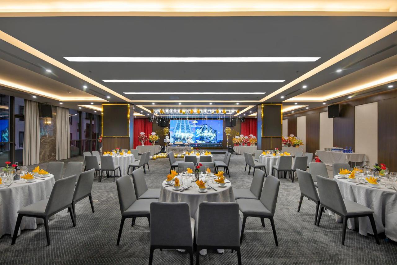 Golden Lotus Grand Da Nang - Panoramic Rooftop Bar & Daily Afternoon Tea Zewnętrze zdjęcie